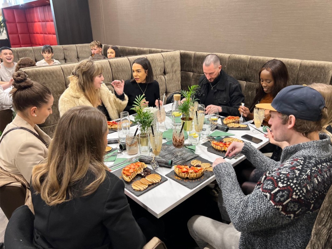 Best Dessert Shop Near Me Near You Little Dessert Shop