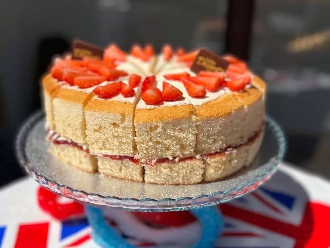 Celebrate The Queen’s Platinum Jubilee with Little Dessert Shop!